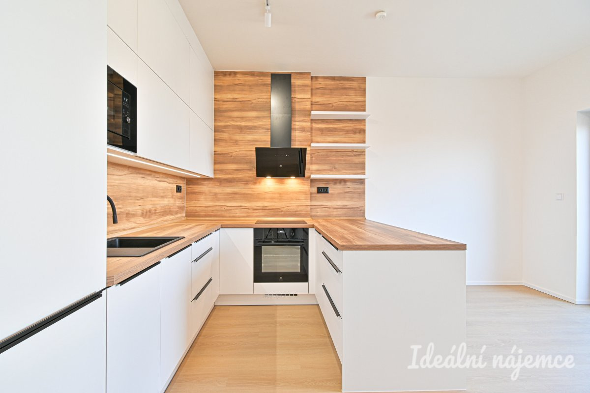 Podnájem bytu 2+kk, Ghegova, Staré Brno,  23.000 Kč/měs, 51 m2