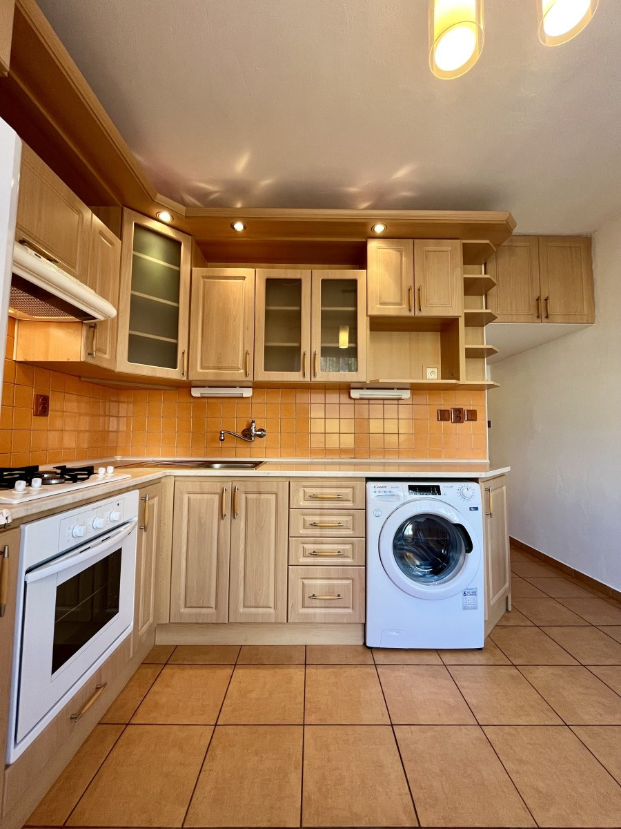 Pronájem bytu 3+1, Vincence Makovského, Poruba-sever,  15900 Kč/měs, 75 m2