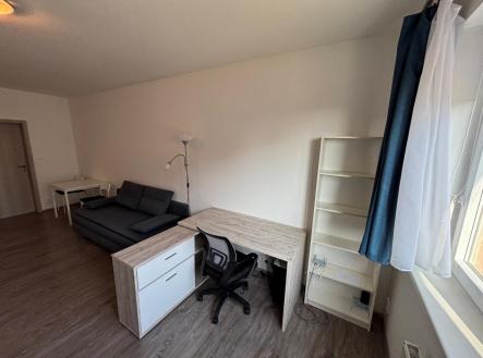 Pronájem bytu, 1+kk, 34 m²