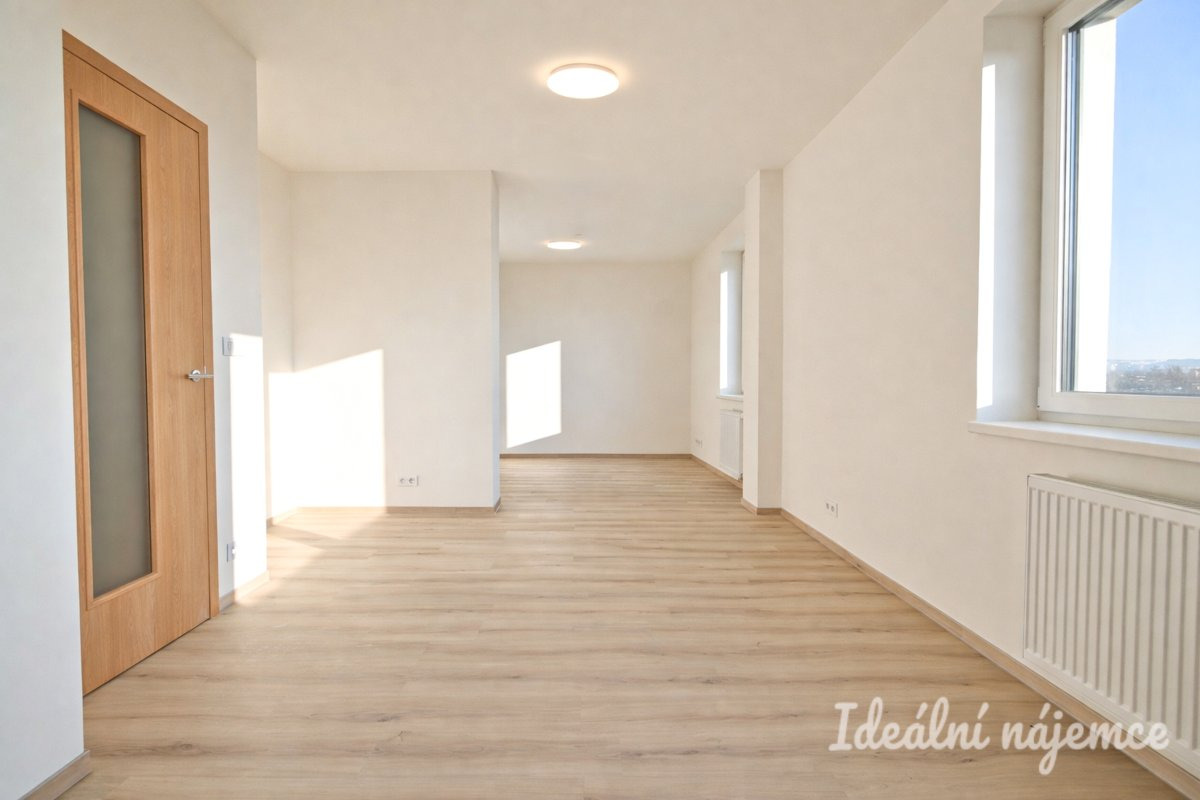 Pronájem bytu 2+kk, Jižní, Horní Heršpice,  Kč/měs, 35 m2