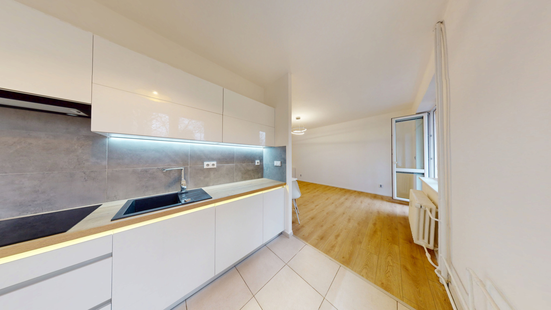 Pronájem bytu 2+1, ulice Ukrajinská