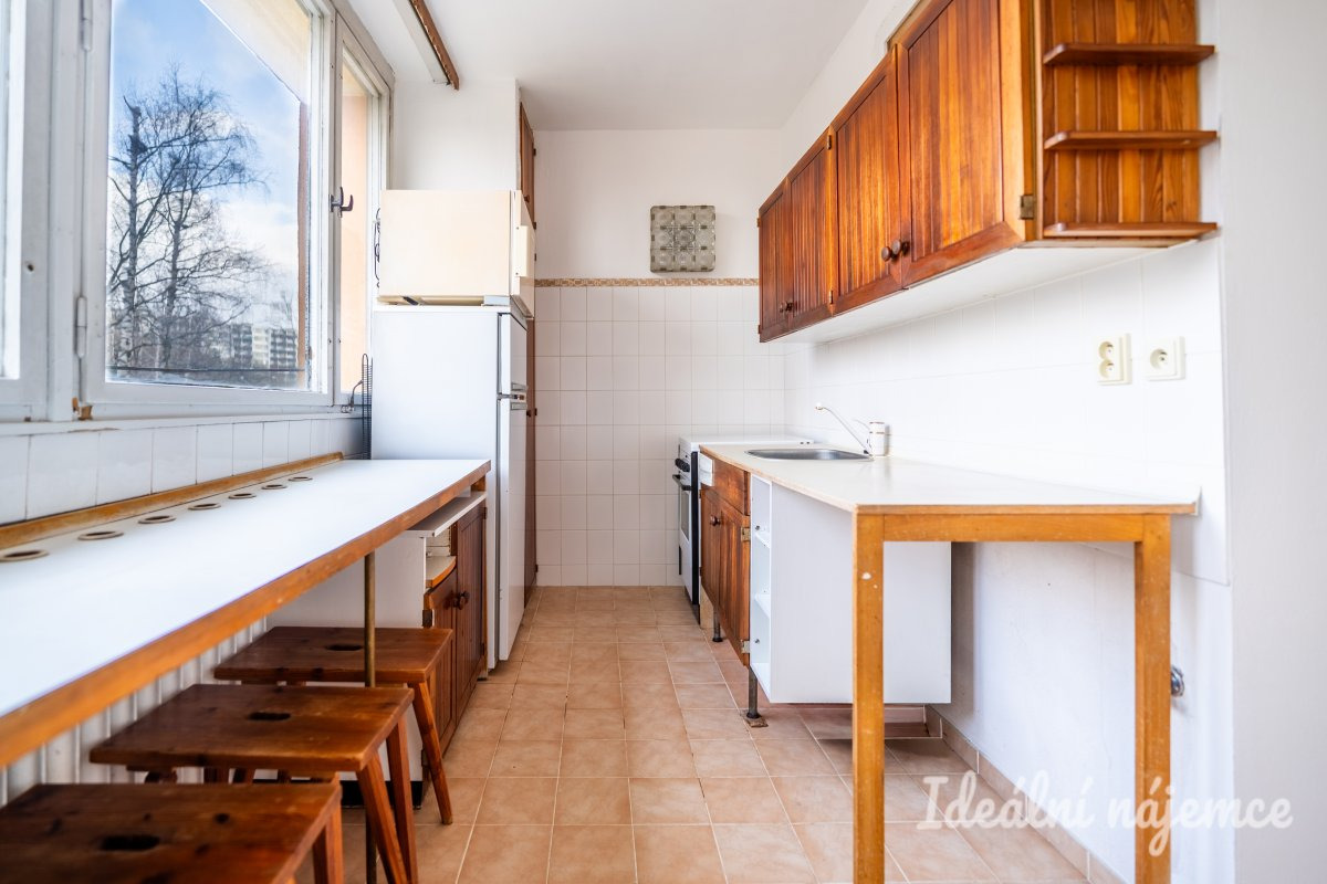 Pronájem bytu 4+1, Loosova, Lesná,  24.000 Kč/měs, 92 m2