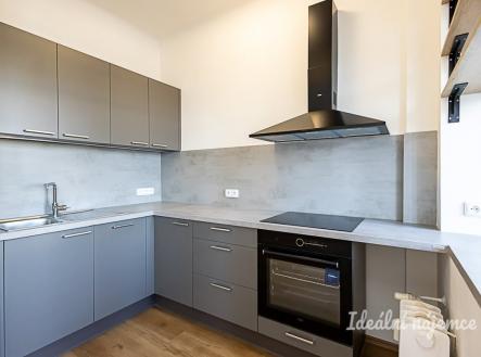 Pronájem bytu, 2+1, 95 m² obrázek