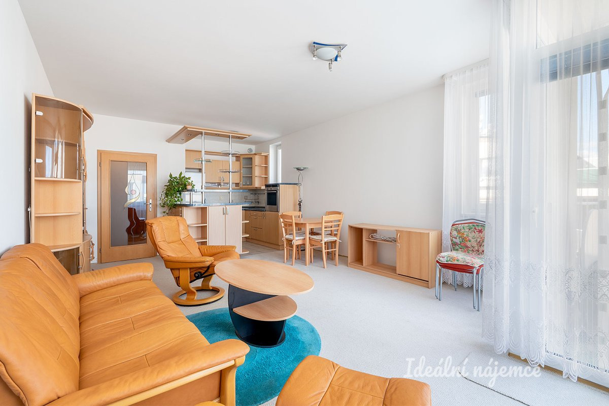 Pronájem bytu 3+kk, Pastevců, Újezd u Průhonic, 68 m2