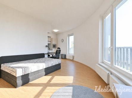 Pronájem bytu, 1+kk, 32 m²