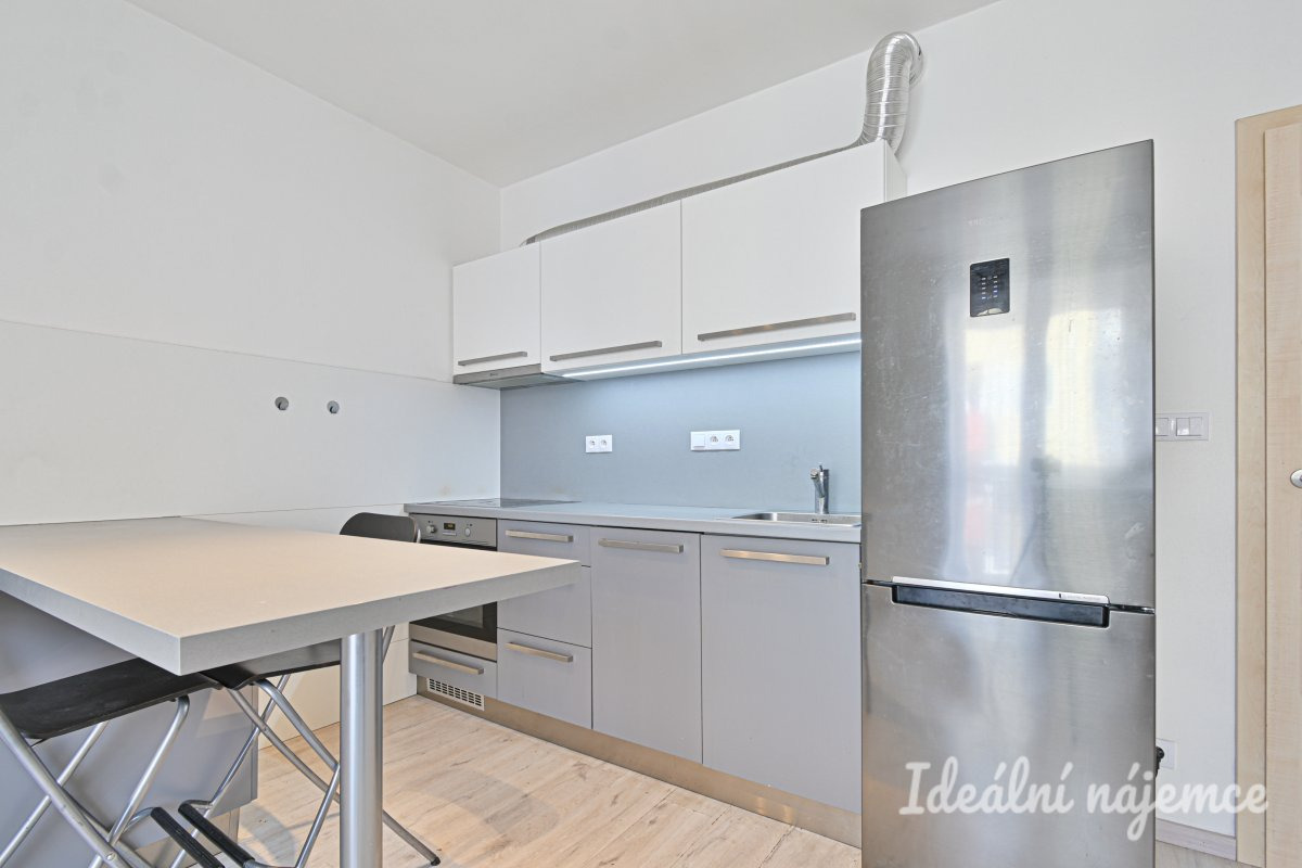 Pronájem bytu 2+kk, Listnatá, Žebětín,  Kč/měs, 47 m2