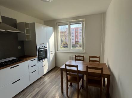 Pronájem bytu, 2+1, 70 m²