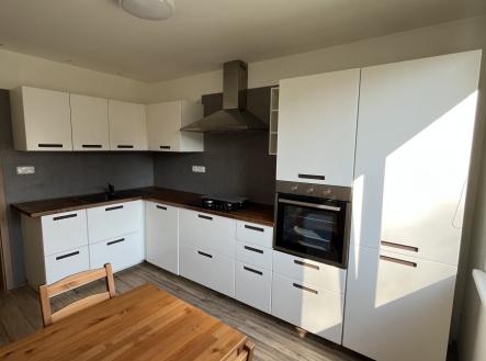 Pronájem bytu, 2+1, 70 m² obrázek