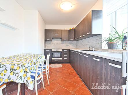 Pronájem bytu, 1+kk, 42 m²