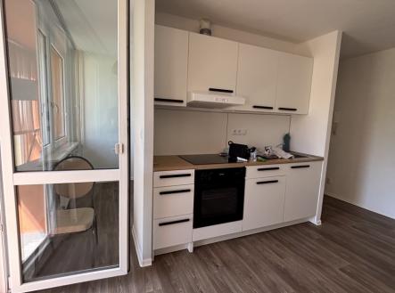 Pronájem bytu, 1+kk, 30 m² obrázek