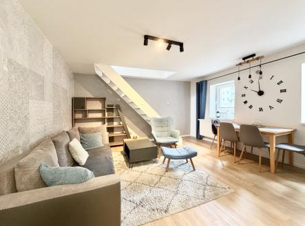 Pronájem bytu, 3+1, 94 m²