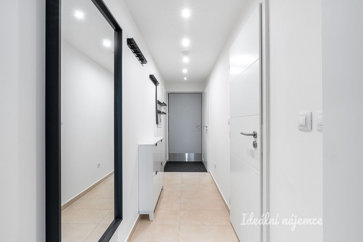 Pronájem bytu 2+kk, U sladovny, Lochkov, 24900 Kč/měs, 63 m2