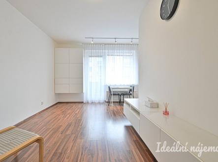 Pronájem bytu, 1+kk, 38 m²