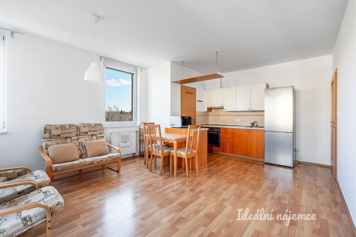 Pronájem bytu 3+kk, Bechlínská, Letňany, 23900 Kč/měs, 68 m2