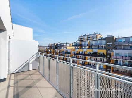 Pronájem bytu, 1+kk, 33 m²