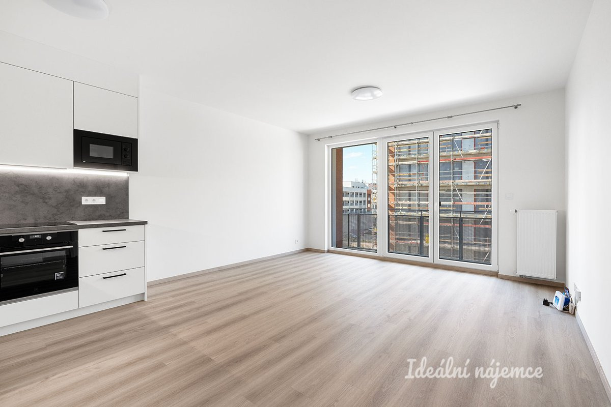 Pronájem bytu 2+kk, Gerstelova, Vysočany, 25900 Kč/měs, 54 m2