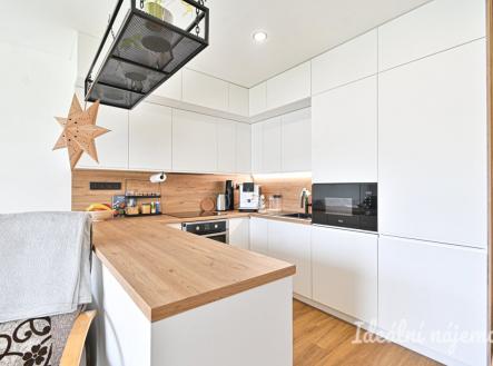 Pronájem bytu, 3+kk, 60 m²