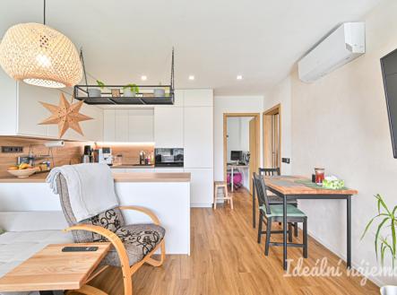 Pronájem bytu, 3+kk, 60 m²