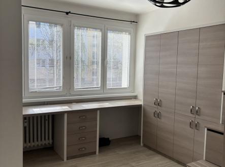 Pronájem bytu, 3+1, 70 m²