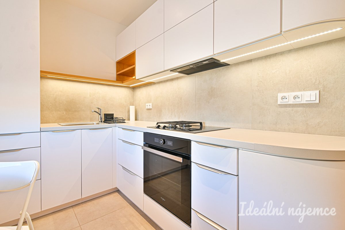 Pronájem bytu 2+1, Křížová, Staré Brno, 21 000 Kč/měs, 52 m2