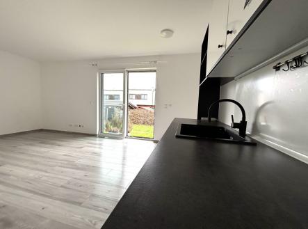 Pronájem bytu, 3+kk, 77 m²