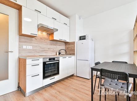 Pronájem bytu, 1+kk, 34 m²