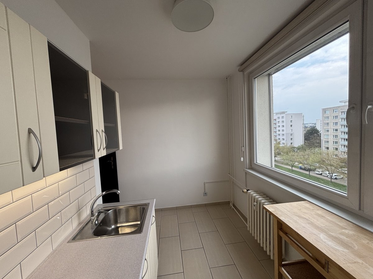 Pronájem bytu 1+1, Jana Masaryka, Nový Hradec Králové,  13.900,-Kč/měs, 33 m2