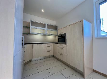 Pronájem bytu, 2+kk, 72 m²