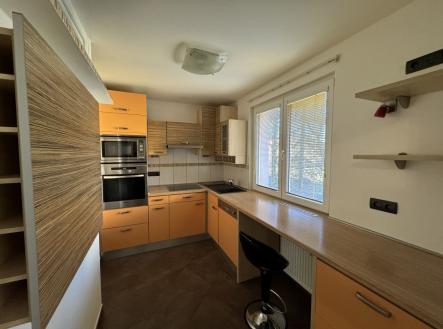 Pronájem bytu, 2+1, 56 m²