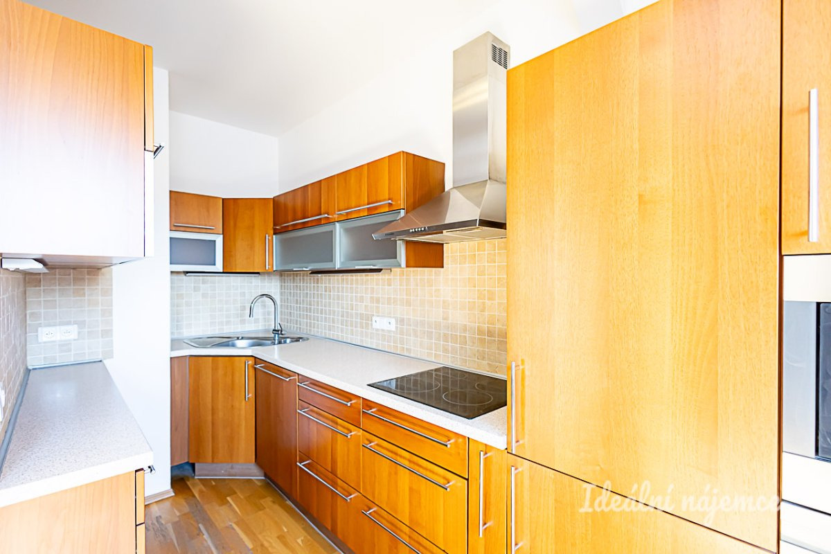 Pronájem bytu 2+kk, Osadní, Holešovice, 76 m2