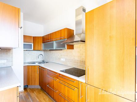 Pronájem bytu, 2+kk, 76 m²