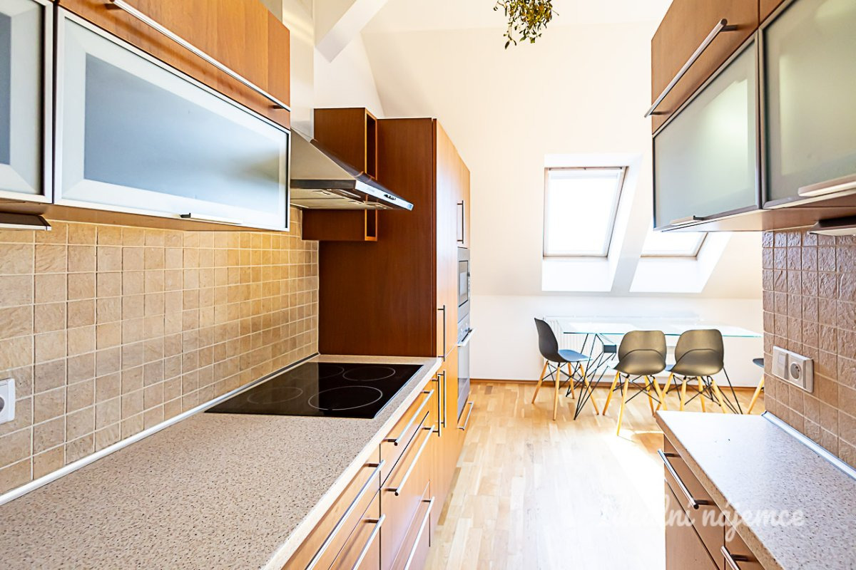 Pronájem bytu 2+kk, Osadní, Holešovice, 76 m2