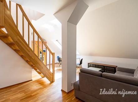 Pronájem bytu, 2+kk, 76 m²