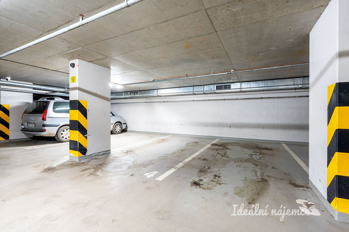 Pronájem bytu 1+kk, Petržílkova, Stodůlky,  Kč/měs, 43 m2