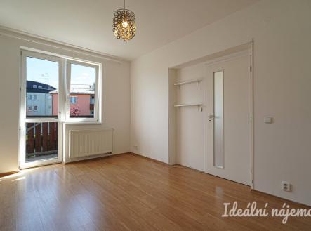 Pronájem bytu, 2+kk, 62 m²