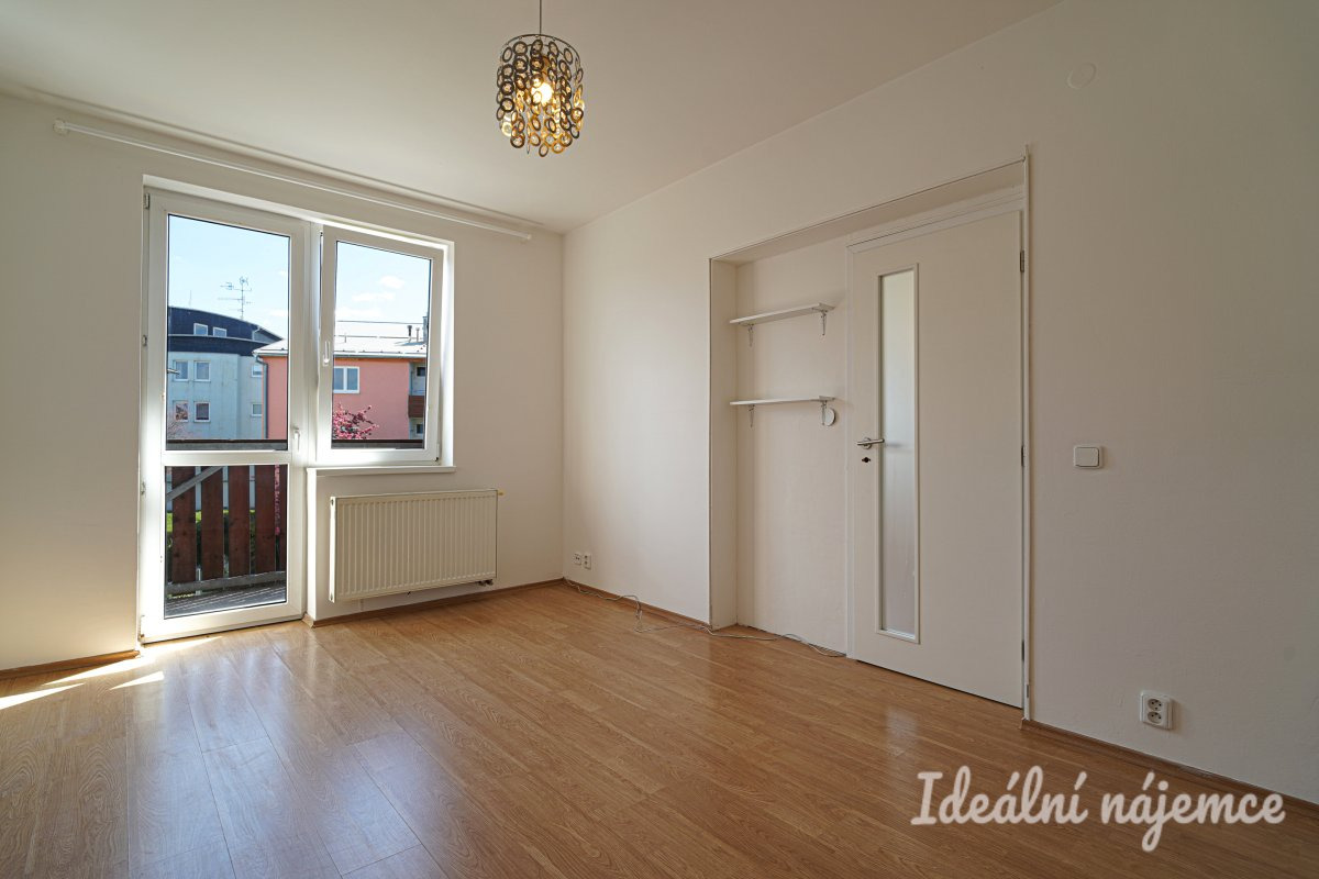 Pronájem bytu 2+kk, Za Kněžským hájkem, Žebětín,  Kč/měs, 62 m2