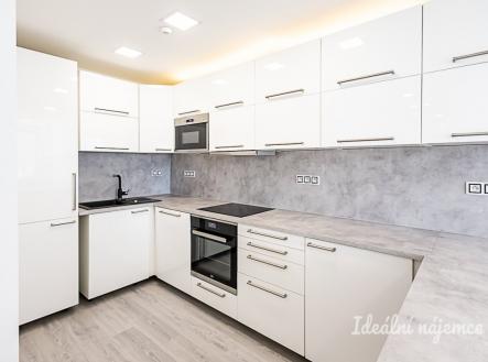 Pronájem bytu, 2+kk, 45 m²