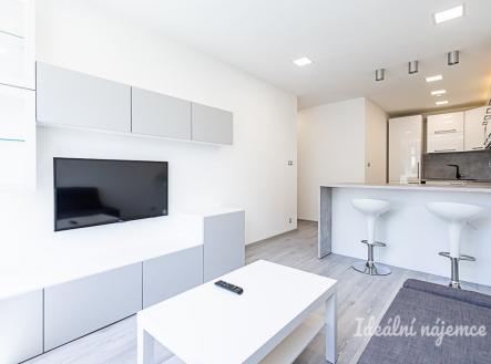 Pronájem bytu, 2+kk, 45 m²