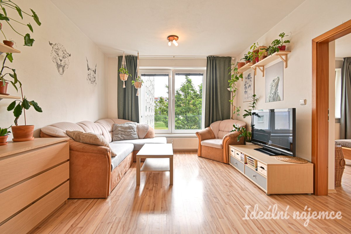 Pronájem bytu 2+kk, Zderadova, Trnitá, 58 m2