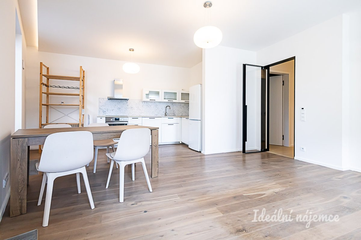 Pronájem bytu 2+kk, Pod Děkankou, Nusle, 26900 Kč/měs, 59 m2