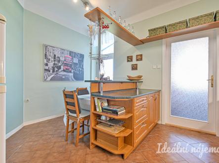 Pronájem bytu, 2+1, 67 m²