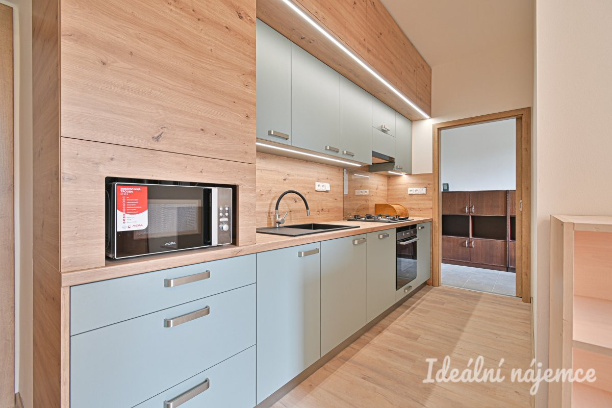 Pronájem bytu 2+1, Kolískova, Trnitá, 22000 Kč/měs, 70 m2