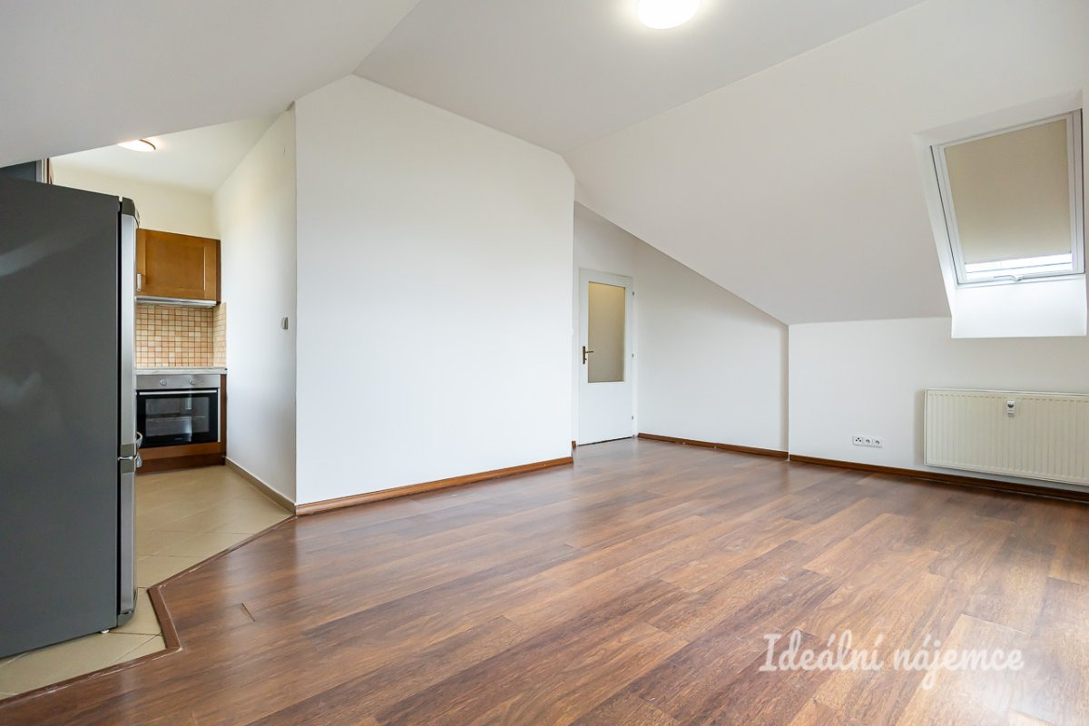 Pronájem bytu 3+kk, Žiželická, Újezd nad Lesy, 23900 Kč/měs, 66 m2