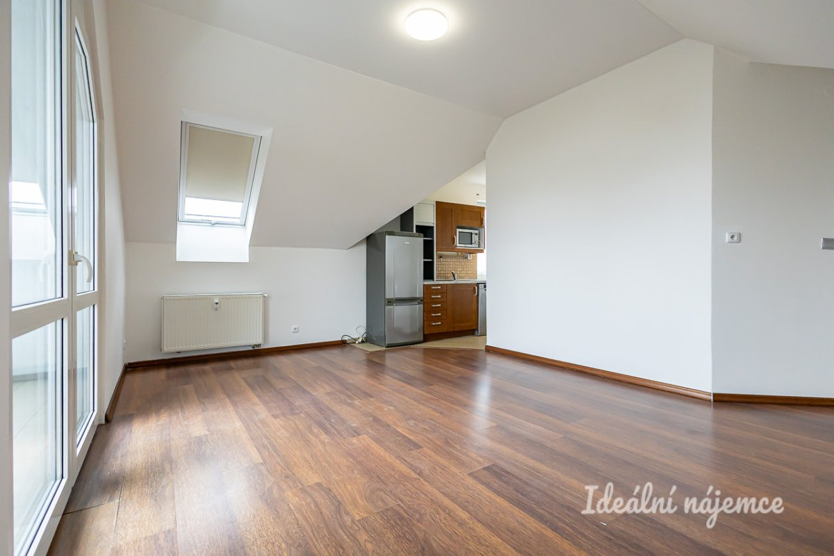 Pronájem bytu 3+kk, Žiželická, Újezd nad Lesy, 23900 Kč/měs, 66 m2