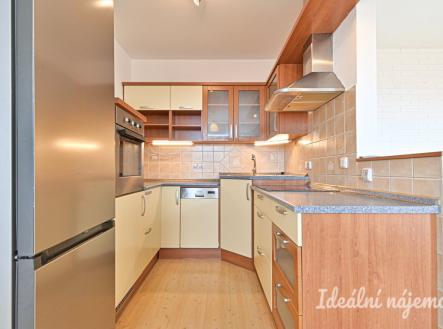 Pronájem bytu, 4+kk, 82 m²