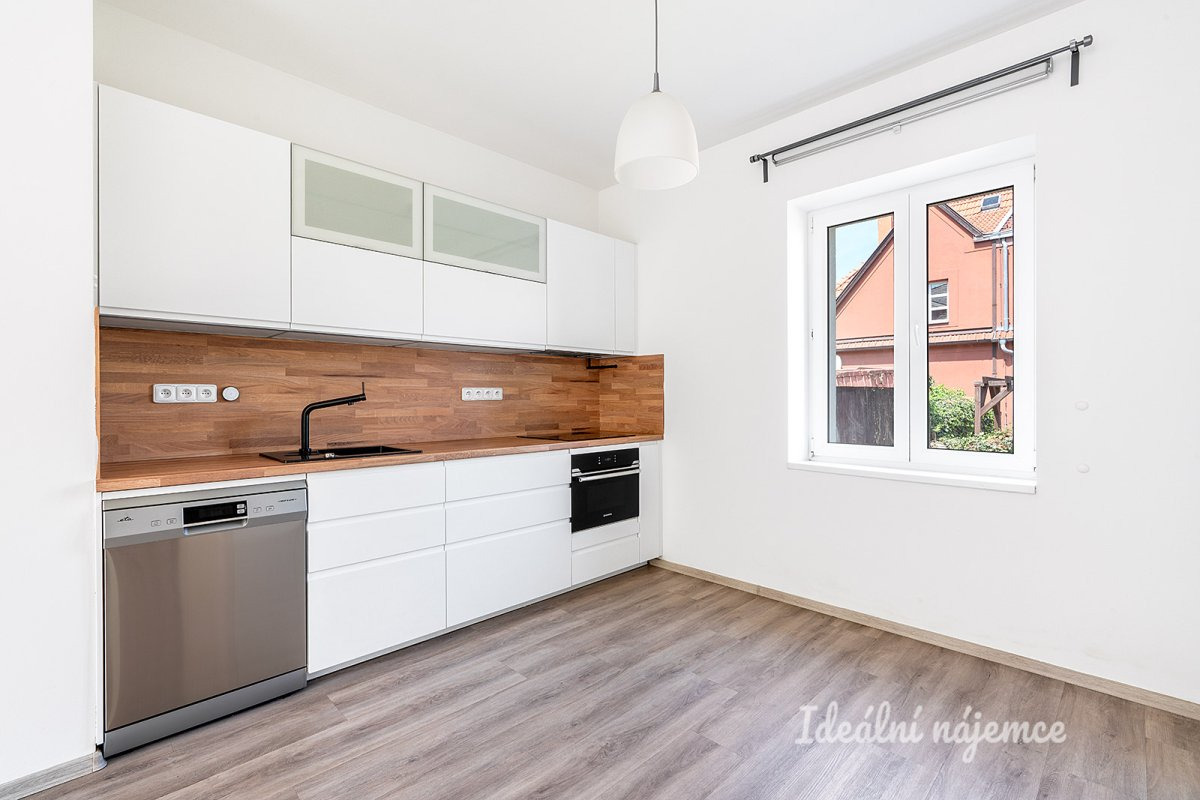 Pronájem domu 3+kk, Malobřevnovská, Břevnov, 89 m2