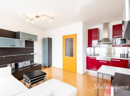 Pronájem bytu, 1+kk, 30 m²
