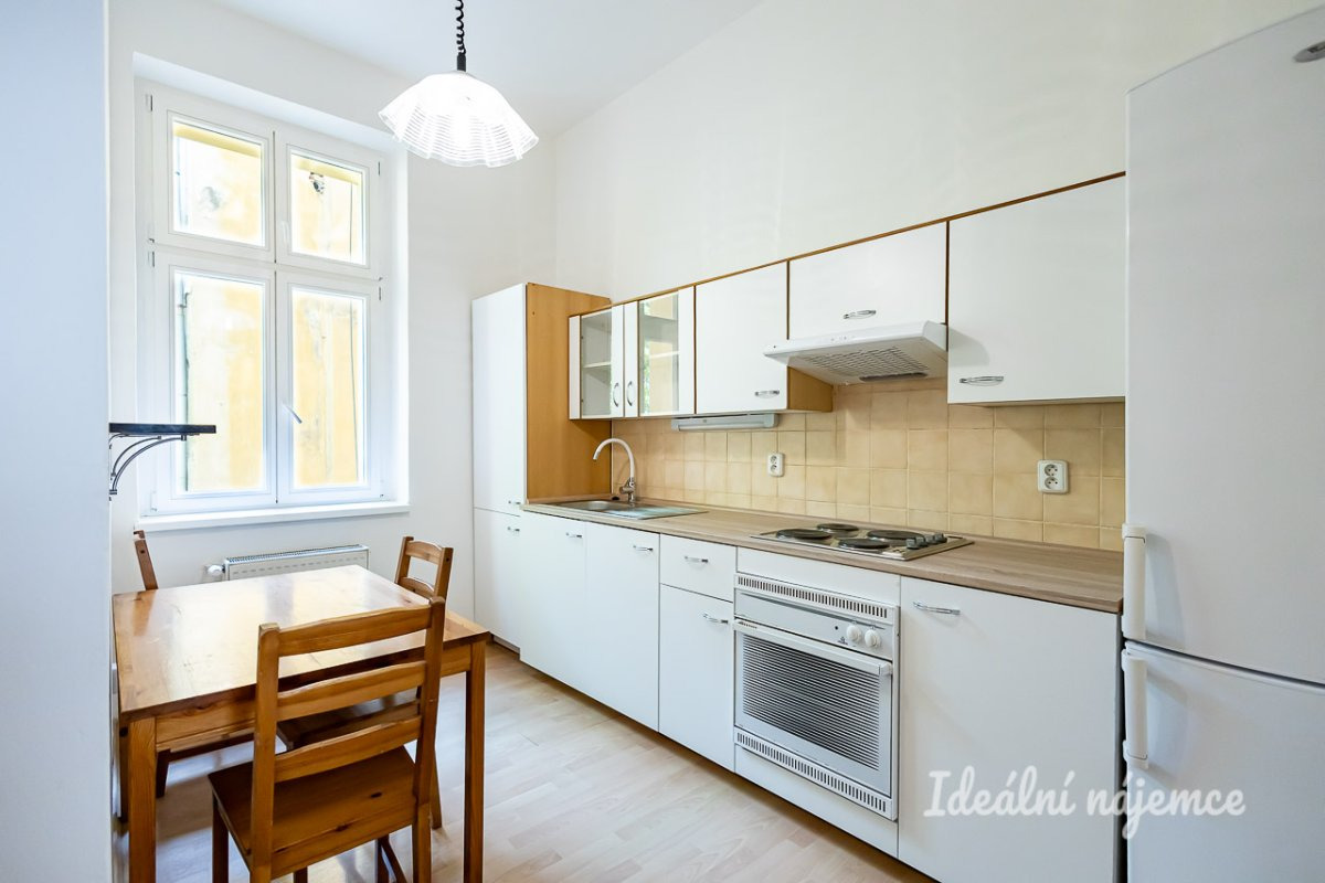 Pronájem bytu 2+1, Lipanská, Žižkov, 21900 Kč/měs, 45 m2
