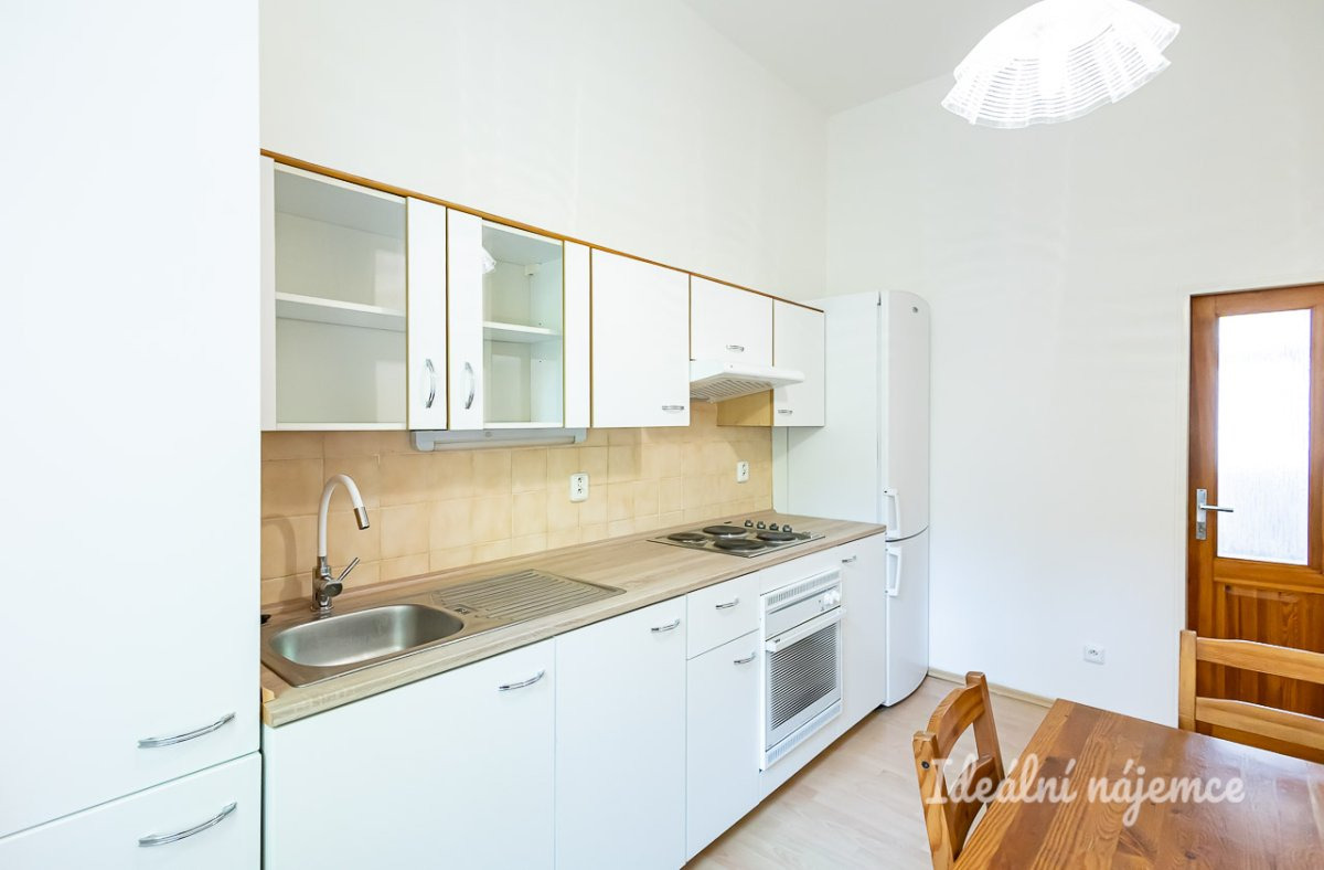 Pronájem bytu 2+1, Lipanská, Žižkov, 21900 Kč/měs, 45 m2