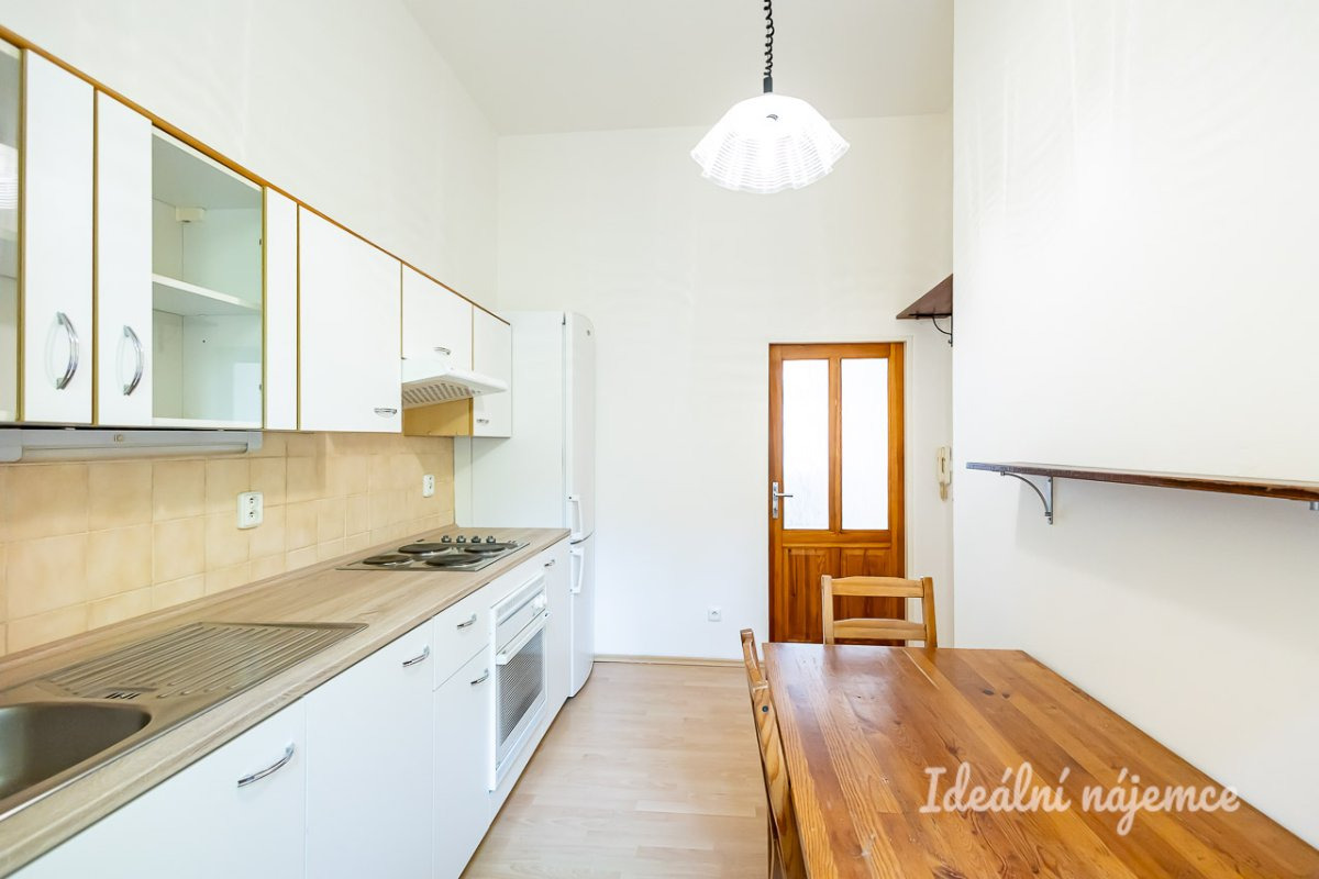 Pronájem bytu 2+1, Lipanská, Žižkov, 21900 Kč/měs, 45 m2